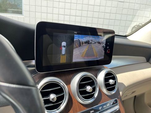 Certified 2022 Mercedes-Benz GLC 300 4MATIC image 22