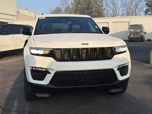 New 2025 Jeep Grand Cherokee Limited w/ Black Appearance Package image 3