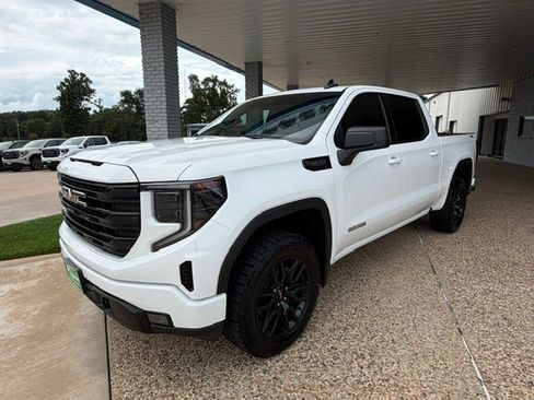 Used 2024 GMC Sierra 1500 Elevation w/ X31 Off-Road Package AWD/4WD image 5