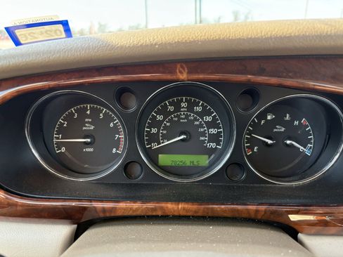 Used 2004 Jaguar XJ8 image 18