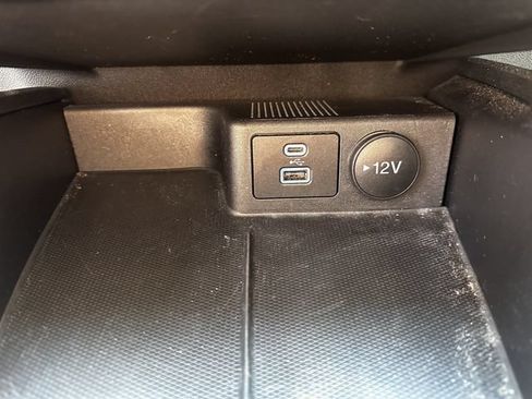 Certified 2022 Ford Escape SE w/ SE Sport Appearance Package AWD/4WD image 25