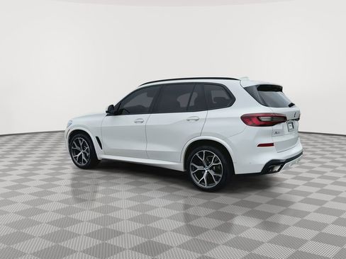 Used 2021 BMW X5 xDrive40i w/ M Sport Package AWD/4WD image 6