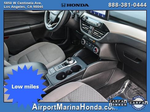 Used 2022 Ford Escape SE image 21