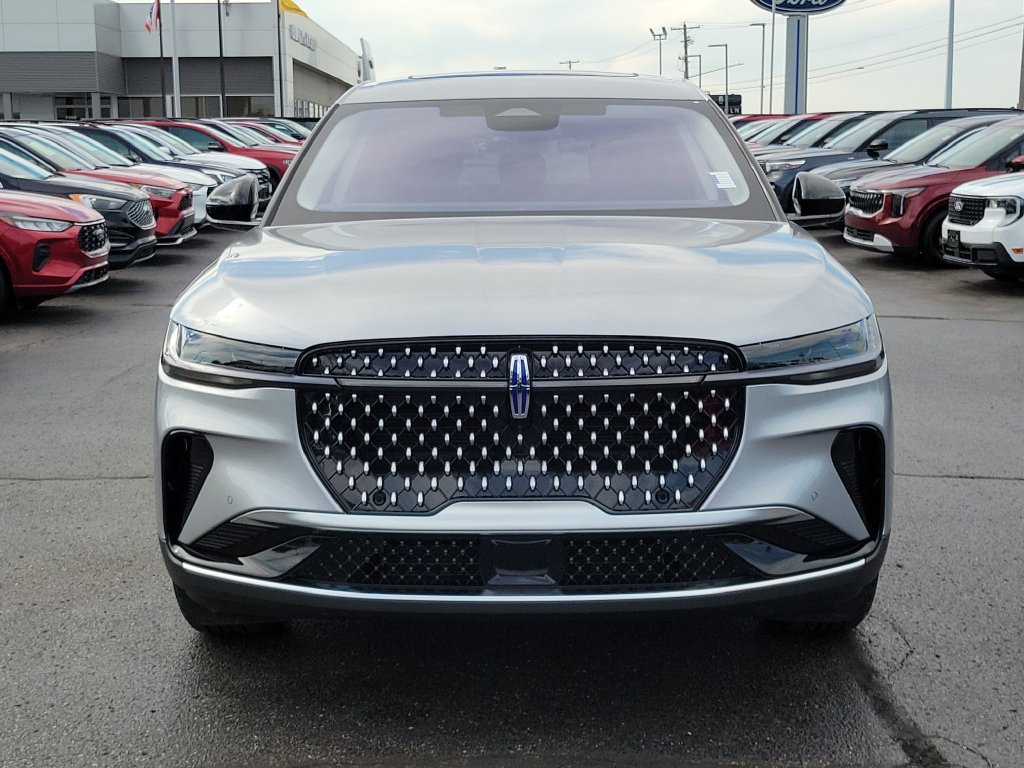 Certified 2025 Lincoln Nautilus Premier w/ Equipment Group 102A AWD/4WD image 2