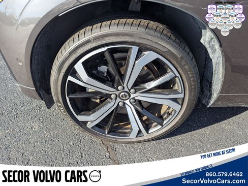 Certified 2023 Volvo XC60 B6 Ultimate w/ Protection Package Premier image 27