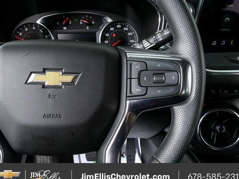 Certified 2025 Chevrolet Blazer LT FWD image 10