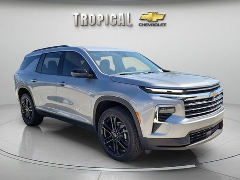 New 2026 Chevrolet Traverse LT image 4