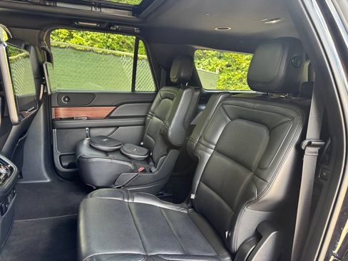 Used 2020 Lincoln Navigator L Reserve w/ Equipment Group 201A Reserve AWD/4WD image 26
