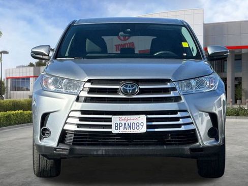 Used 2019 Toyota Highlander LE FWD image 10