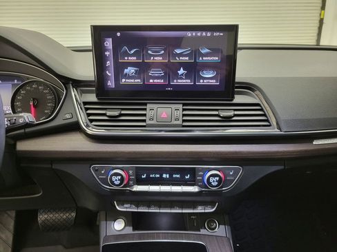 Used 2021 Audi Q5 2.0T Premium w/ Convenience Package image 36