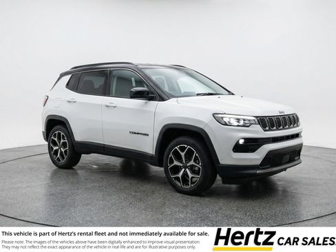 Used 2025 Jeep Compass Limited image 1