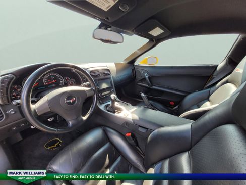 Used 2006 Chevrolet Corvette Z06 w/ Preferred Equipment Group image 23