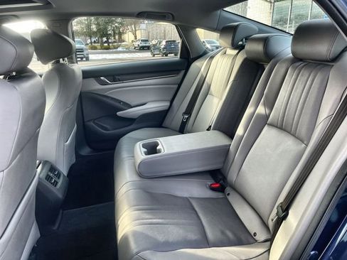 Used 2020 Honda Accord Touring image 27