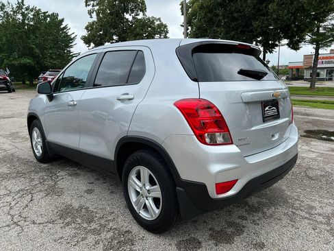 Used 2021 Chevrolet Trax LS w/ Tint and Cruise Package FWD image 5