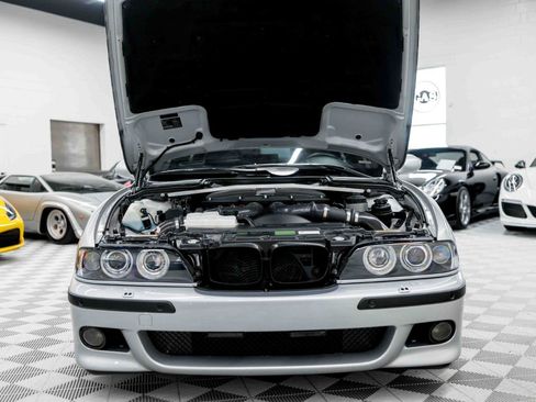 Used 2002 BMW M5 RWD image 81