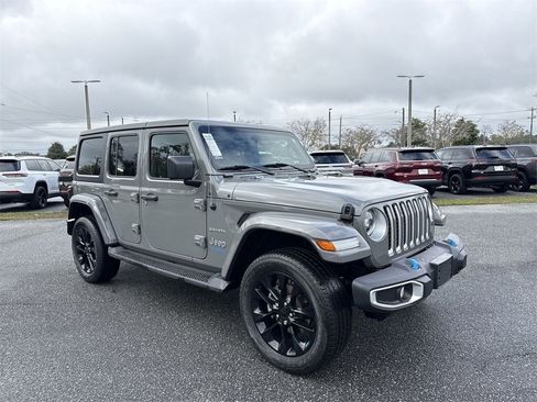 Used 2022 Jeep Wrangler Unlimited Sahara w/ Cold Weather Group image 1