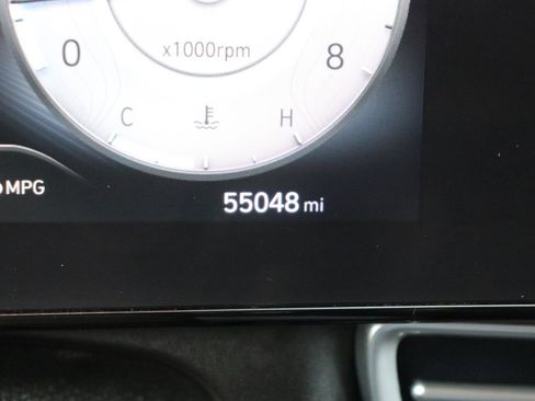 Used 2024 Hyundai Elantra SEL FWD image 24