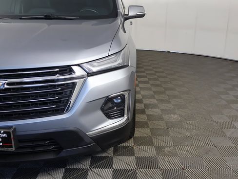 Used 2023 Chevrolet Traverse LT image 15