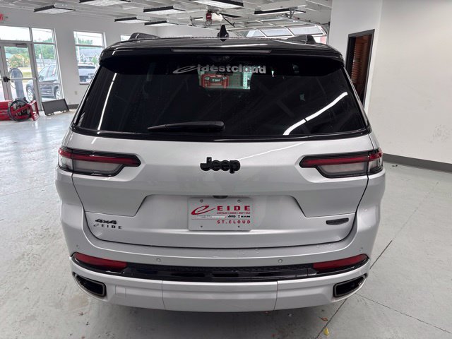 Used 2025 Jeep Grand Cherokee L Summit AWD/4WD image 7