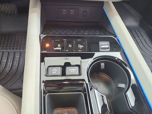 Used 2025 Nissan Murano SL image 26