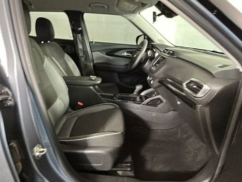 Used 2022 Chevrolet TrailBlazer LT w/ LPO, Blackout Package FWD image 30