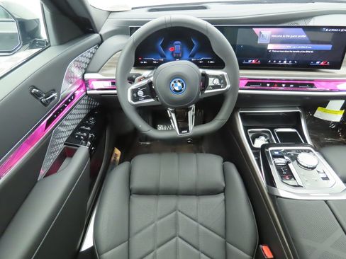 New 2026 BMW i7 xDrive60 image 10
