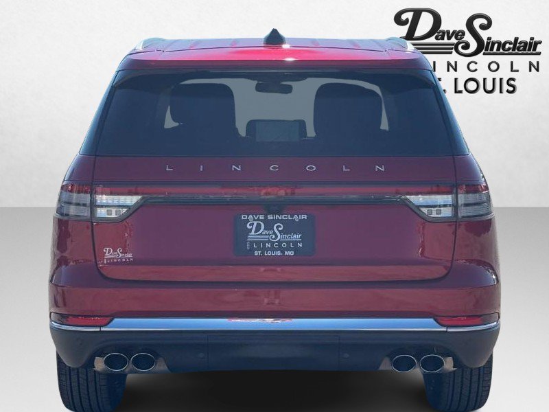 New 2026 Lincoln Aviator AWD image 4