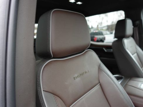Used 2022 GMC Sierra 1500 Denali AWD/4WD image 40