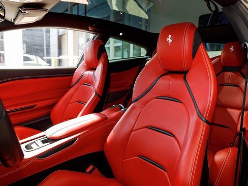 Used 2019 Ferrari GTC4Lusso image 26