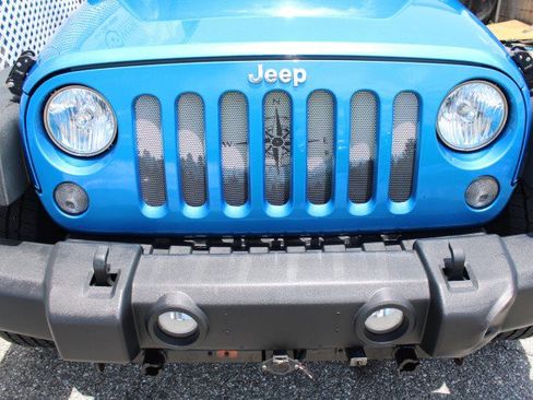 Used 2015 Jeep Wrangler Unlimited Sport w/ Quick Order Package 24S AWD/4WD image 5