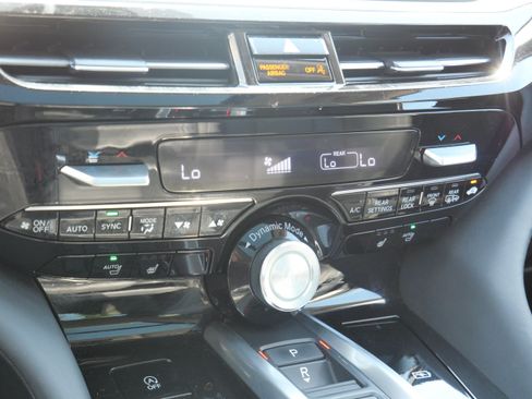 Certified 2024 Acura MDX w/ Technology Package AWD/4WD image 23