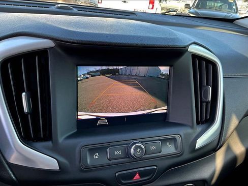 Used 2020 GMC Terrain SLE w/ Driver Convenience Package image 15