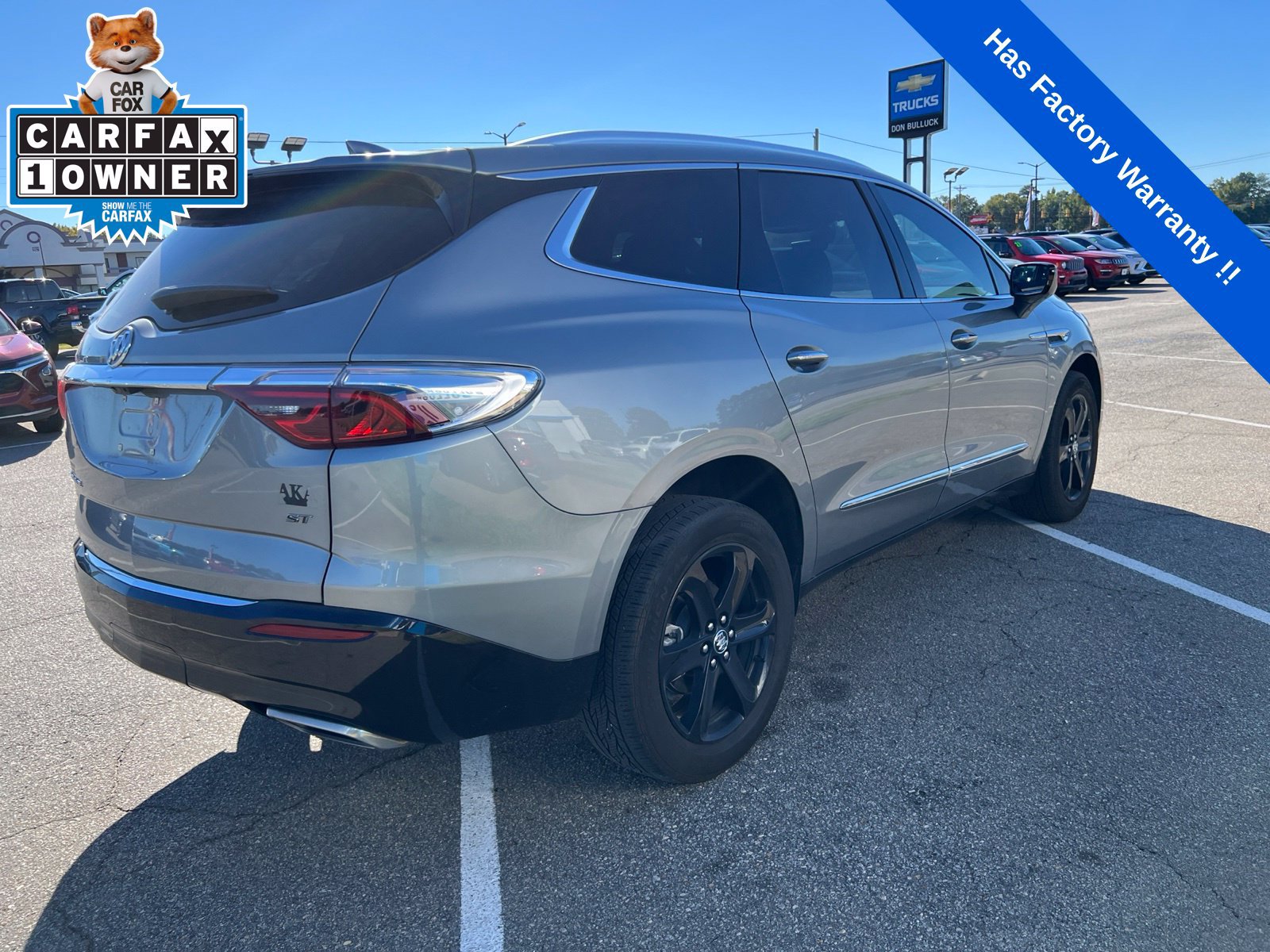 Used 2024 Buick Enclave Essence w/ Sport Touring Edition FWD image 5