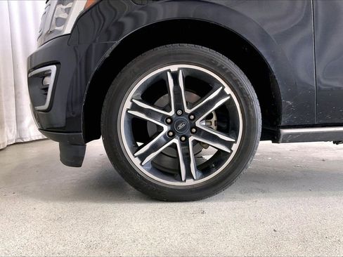 Used 2019 Ford Expedition Limited w/ Texas Edition Package RWD image 6