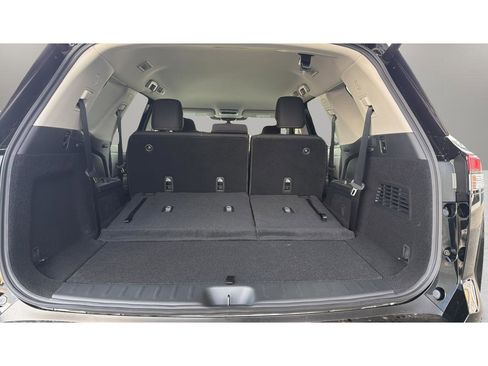 New 2026 Nissan Pathfinder SV AWD/4WD image 17