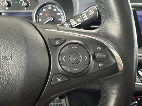 Used 2021 Buick Enclave Essence w/ Sport Touring Edition FWD image 25
