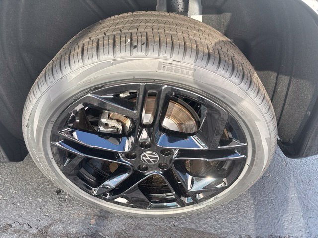 New 2026 Volkswagen Tiguan SE R-Line AWD/4WD image 37