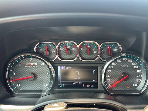 Used 2018 Chevrolet Silverado 1500 LT w/ All Star Edition AWD/4WD image 23