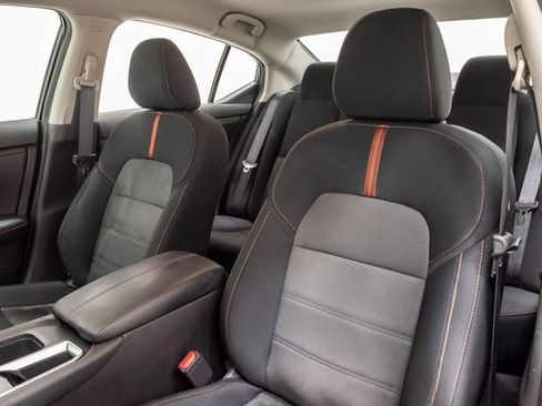 Used 2023 Nissan Sentra SR w/ Electronics Package FWD image 8
