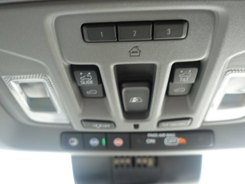 Used 2025 GMC Sierra 1500 Elevation w/ Elevation Premium Package AWD/4WD image 59