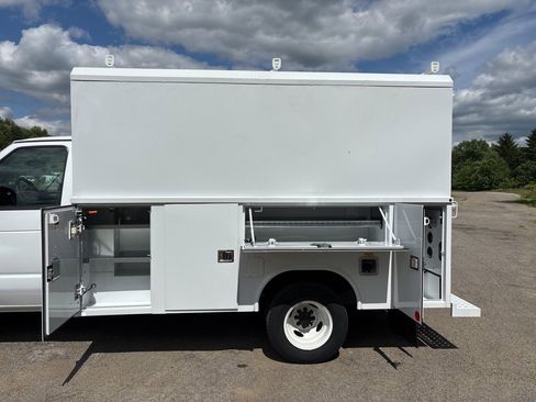 New 2025 Ford E-350 and Econoline 350 Super Duty w/ Power Equipment Group image 14