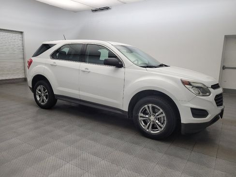 Used 2017 Chevrolet Equinox LS FWD image 11