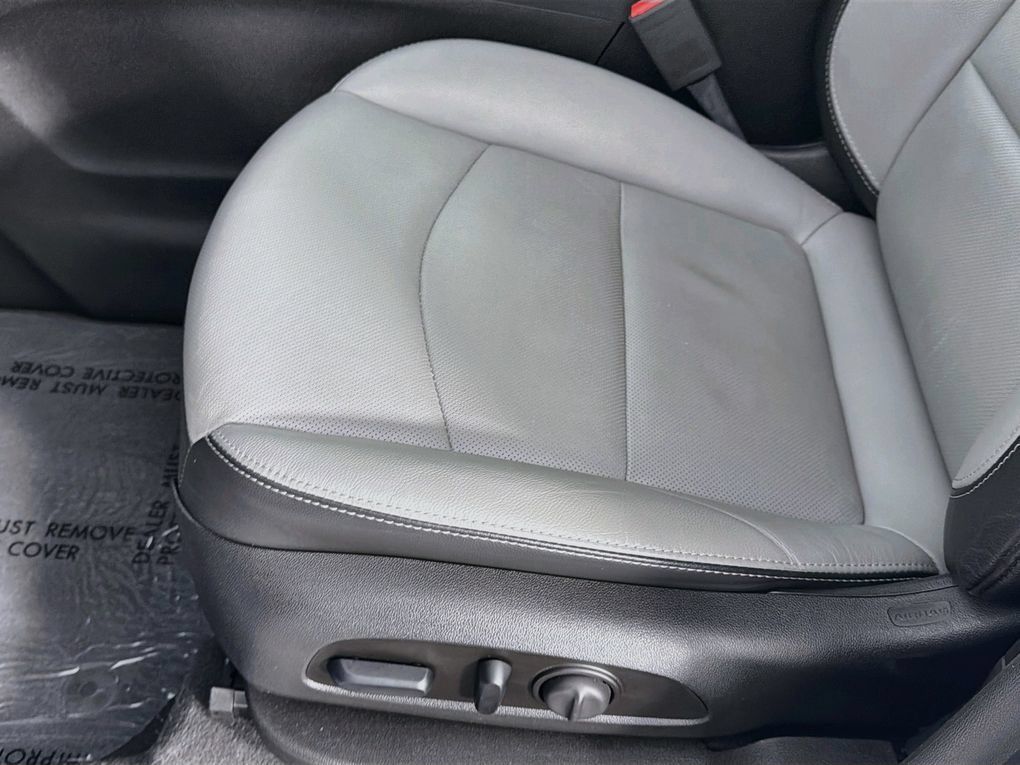 Used 2019 Chevrolet Equinox Premier FWD image 23