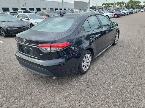 Used 2023 Toyota Corolla LE FWD image 3