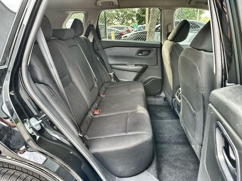 Used 2024 Nissan Rogue S AWD/4WD image 18