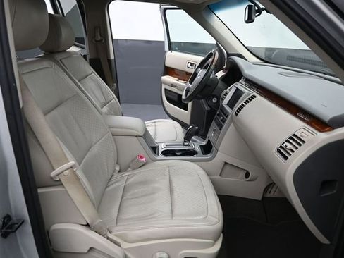 Used 2011 Ford Flex Limited image 14
