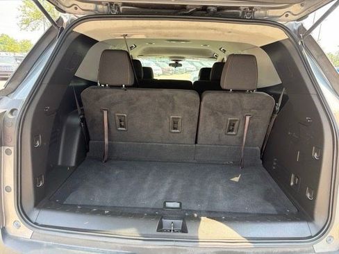 Used 2020 Chevrolet Traverse LS AWD/4WD image 17