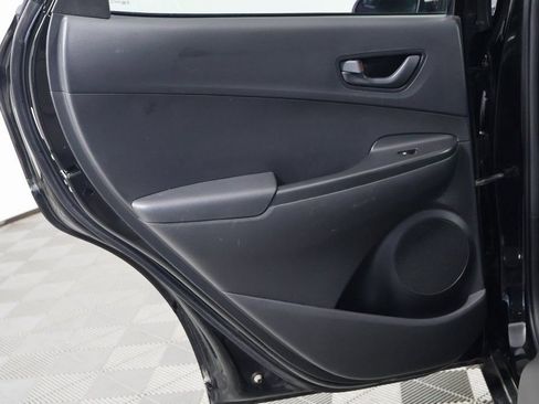 Used 2021 Hyundai Kona SE w/ Cargo Package image 13