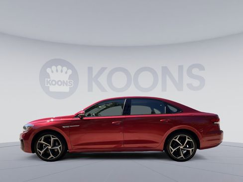 Used 2022 Volkswagen Passat 2.0T R-Line FWD image 13