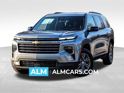Used 2024 Chevrolet Traverse LT